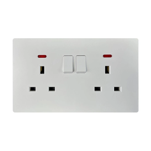 prises électriques UK